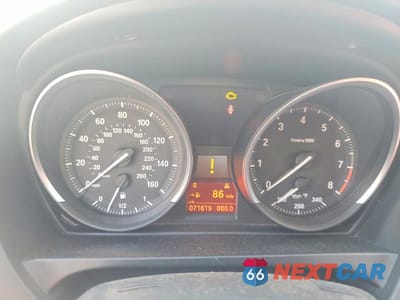 Zdjęcie 9 z 12 samochodu: 2011 BMW Z4 SDRIVE35I VIN:WBALM7C59BE384218 - miniatura