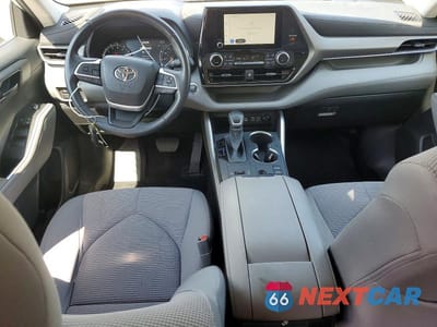 Zdjęcie 8 z 14 samochodu: 2023 TOYOTA HIGHLANDER LE VIN:5TDKDRAH6PS504629 - miniatura