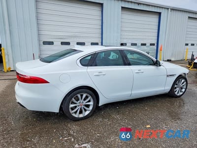 Trzecie zdjęcie samochodu z tyłu: 2019 JAGUAR XF PREMIUM VIN:SAJBD4FX6KCY79564 - miniatura