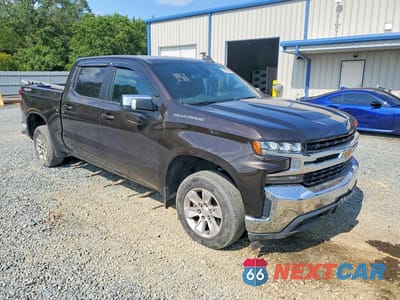 Czwarte zdjęcie samochodu z boku: 2019 CHEVROLET SILVERADO K1500 LT VIN:3GCUYDED5KG115365 - miniatura