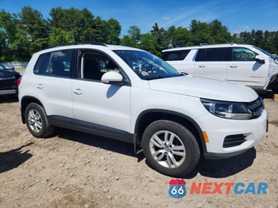 Czwarte zdjęcie samochodu z boku: 2015 VOLKSWAGEN TIGUAN S VIN:WVGBV7AX5FW557650 - miniatura