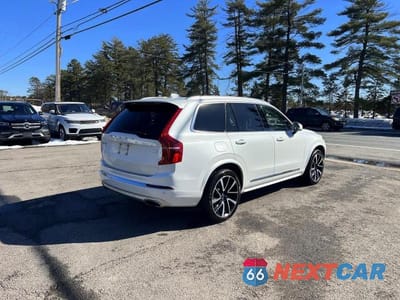 Trzecie zdjęcie samochodu z tyłu: 2021 VOLVO XC90 T8 RECHARGE INSCRIPTION EXPRESS VIN:YV4BR0CK7M1700459 - miniatura