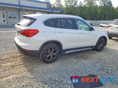 Trzecie zdjęcie samochodu z tyłu: 2019 BMW X1 XDRIVE28I VIN:WBXHT3C54K3H35834 - miniatura