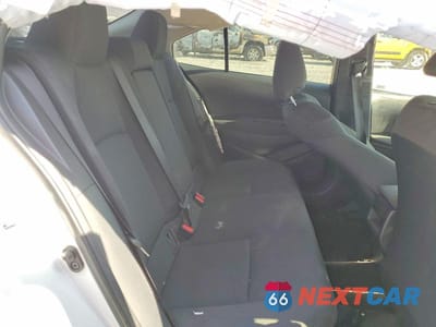 Zdjęcie 10 z 13 samochodu: 2022 TOYOTA COROLLA LE VIN:JTDEAMDE6N3002633 - miniatura