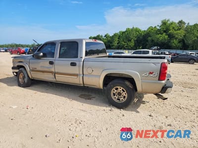 Drugie zdjęcie samochodu z przodu: 2003 CHEVROLET SILVERADO K1500 HEAVY DUTY VIN:1GCGK13U33F143085 - miniatura