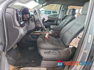 Zdjęcie 7 z 12 samochodu: 2026 CHEVROLET SILVERADO K1500 RST VIN:3GCUKEE84TG206316 - miniatura