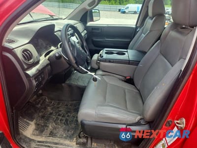 Zdjęcie 7 z 13 samochodu: 2014 TOYOTA TUNDRA SR VIN:5TFUM5F17EX058429 - miniatura
