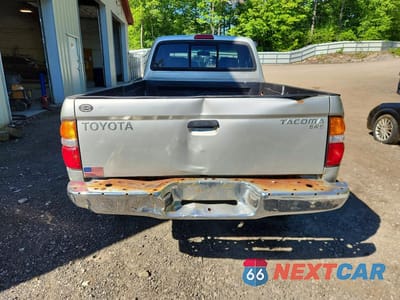 Zdjęcie 6 z 12 samochodu: 2003 TOYOTA TACOMA XTRACAB VIN:5TEWM72NX3Z255064 - miniatura