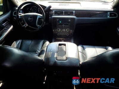 Zdjęcie 8 z 13 samochodu: 2007 GMC YUKON DENALI VIN:1GKFK63847J271466 - miniatura