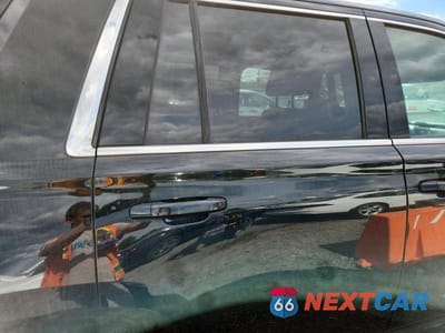 Zdjęcie 10 z 12 samochodu: 2019 CHEVROLET TAHOE POLICE VIN:1GNSKDEC1KR323864 - miniatura