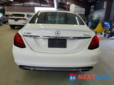 Zdjęcie 6 z 13 samochodu: 2019 MERCEDES-BENZ C 300 4MATIC VIN:55SWF8EBXKU296083 - miniatura