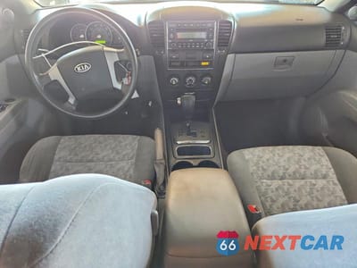 Zdjęcie 8 z 14 samochodu: 2008 KIA SORENTO BASE VIN:KNDJD735285811919 - miniatura