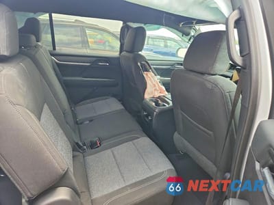 Zdjęcie 10 z 13 samochodu: 2025 GMC ACADIA ELEVATION VIN:1GKENKRS5SJ197417 - miniatura