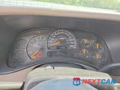 Zdjęcie 9 z 12 samochodu: 2004 GMC NEW SIERRA K1500 VIN:2GTEK13TX41378932 - miniatura