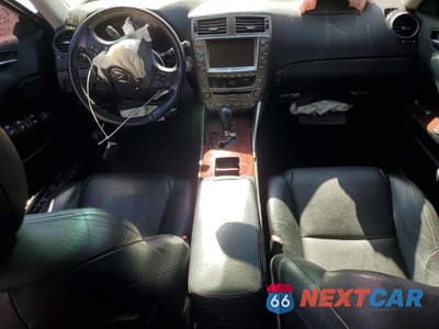 Zdjęcie 8 z 12 samochodu: 2007 LEXUS IS 250 VIN:JTHBK262272027477 - miniatura