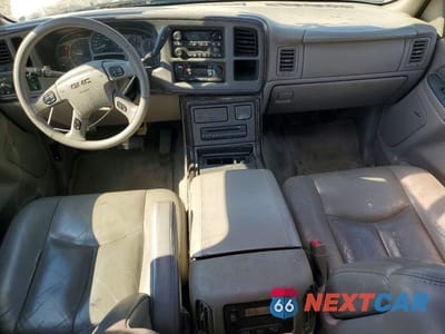Zdjęcie 8 z 12 samochodu: 2005 GMC SIERRA K1500 DENALI VIN:2GTEK63N151213724 - miniatura