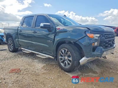 Czwarte zdjęcie samochodu z boku: 2025 CHEVROLET SILVERADO K1500 LT VIN:1GCUKDED4SZ161397 - miniatura