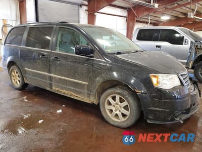 Czwarte zdjęcie samochodu z boku: 2010 CHRYSLER TOWN & COUNTRY TOURING VIN:2A4RR5D15AR427480 - miniatura