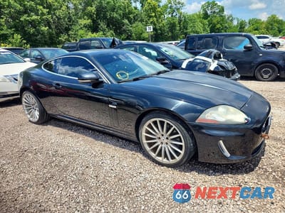 Czwarte zdjęcie samochodu z boku: 2010 JAGUAR XK PORTFOLIO VIN:SAJWA4FB1ALB37296 - miniatura