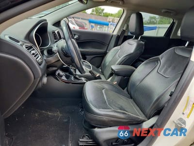 Zdjęcie 7 z 13 samochodu: 2019 JEEP COMPASS LIMITED VIN:3C4NJDCB6KT791860 - miniatura