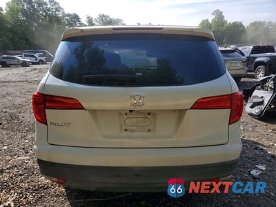 Zdjęcie 6 z 13 samochodu: 2017 HONDA PILOT EX VIN:5FNYF5H35HB045770 - miniatura