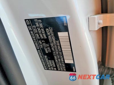 Zdjęcie 12 z 12 samochodu: 2025 VOLVO XC40 PLUS VIN:YV4L12UC4S2527196 - miniatura