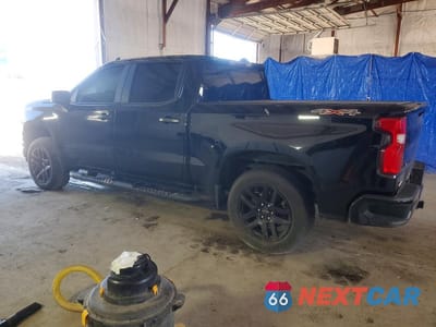 Drugie zdjęcie samochodu z przodu: 2021 CHEVROLET SILVERADO K1500 CUSTOM VIN:1GCPYBEK8MZ307110 - miniatura