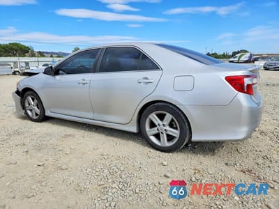 Drugie zdjęcie samochodu z przodu: 2012 TOYOTA CAMRY SE VIN:4T1BF1FK6CU119413 - miniatura
