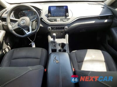 Zdjęcie 8 z 12 samochodu: 2019 NISSAN ALTIMA S VIN:1N4BL4BV3KC128143 - miniatura