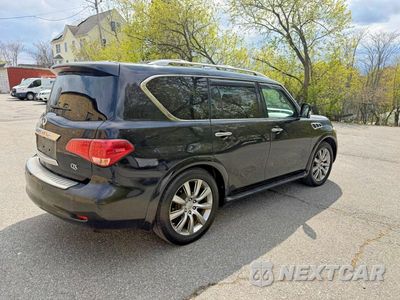 Czwarte zdjęcie samochodu z boku: 2013 INFINITI QX56 BASE VIN:JN8AZ2NC5D9350142 - miniatura