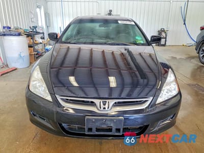 Piąte zdjęcie samochodu w środku: 2007 HONDA ACCORD LX VIN:1HGCM71307A000380 - miniatura