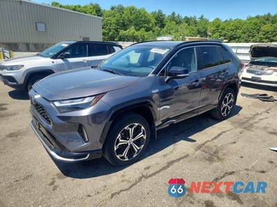 2024 TOYOTA RAV4 PRIME XSE JTMFB3FV6RD177490 - główne zdjęcie licytacji z USA - miniatura