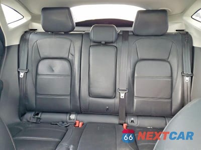Zdjęcie 10 z 14 samochodu: 2019 JAGUAR E-PACE S VIN:SADFJ2FX9K1Z62984 - miniatura