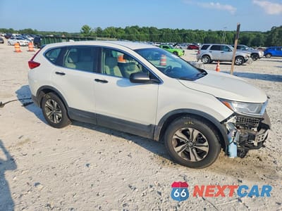 Czwarte zdjęcie samochodu z boku: 2018 HONDA CR-V LX VIN:2HKRW5H39JH418157 - miniatura