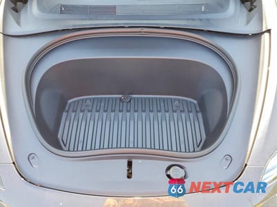 Zdjęcie 11 z 12 samochodu: 2026 TESLA MODEL 3 VIN:5YJ3E1EA8TF122827 - miniatura