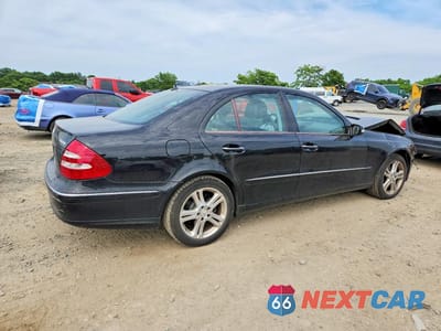 Trzecie zdjęcie samochodu z tyłu: 2006 MERCEDES-BENZ E 350 4MATIC VIN:WDBUF87J66X202756 - miniatura