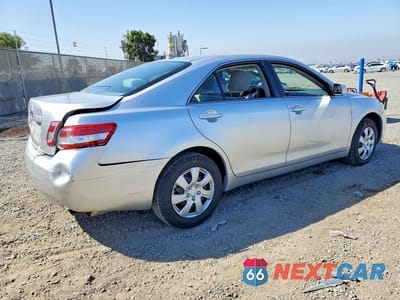 Trzecie zdjęcie samochodu z tyłu: 2010 TOYOTA CAMRY BASE VIN:4T4BF3EK0AR082195 - miniatura
