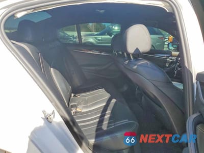 Zdjęcie 10 z 13 samochodu: 2019 BMW 530XE VIN:WBAJB1C5XKB376883 - miniatura