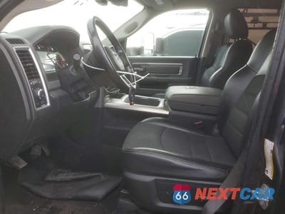 Zdjęcie 7 z 13 samochodu: 2018 RAM 3500 SLT VIN:3C63RRHL7JG330700 - miniatura
