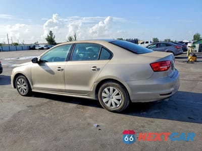 Drugie zdjęcie samochodu z przodu: 2015 VOLKSWAGEN JETTA BASE VIN:3VW2K7AJ8FM273306 - miniatura