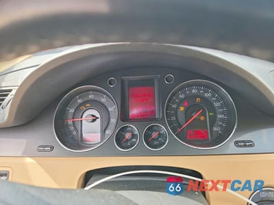 Zdjęcie 9 z 13 samochodu: 2006 VOLKSWAGEN PASSAT 2.0T LUXURY VIN:WVWEK73C06P060391 - miniatura