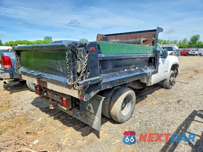 Trzecie zdjęcie samochodu z tyłu: 2008 GMC SIERRA K3500 VIN:1GDJK34K78E167946 - miniatura