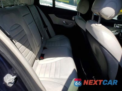 Zdjęcie 10 z 12 samochodu: 2015 MERCEDES-BENZ C 300 4MATIC VIN:55SWF4KB1FU009300 - miniatura