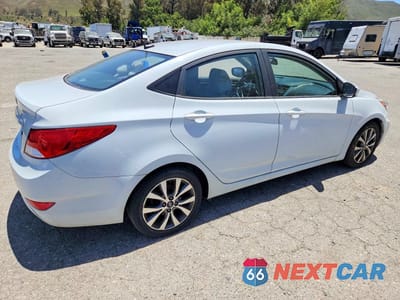 Trzecie zdjęcie samochodu z tyłu: 2017 HYUNDAI ACCENT SE VIN:KMHCT4AE2HU366581 - miniatura