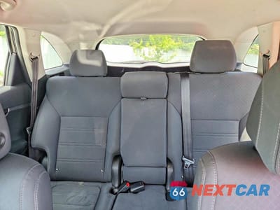 Zdjęcie 10 z 13 samochodu: 2017 KIA SORENTO LX VIN:5XYPG4A33HG193745 - miniatura