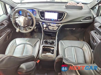 Zdjęcie 8 z 13 samochodu: 2025 CHRYSLER PACIFICA LIMITED VIN:2C4RC1GG9SR552564 - miniatura