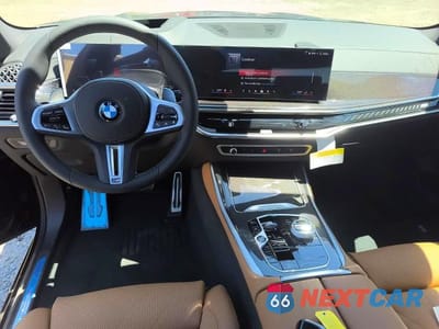 Zdjęcie 9 z 15 samochodu: 2026 BMW X5 M60I VIN:5UX33EU08T9309600 - miniatura