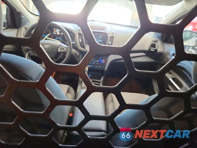 Zdjęcie 8 z 12 samochodu: 2019 FORD ESCAPE SE VIN:1FMCU0GD7KUB58613 - miniatura