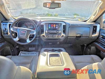 Zdjęcie 9 z 10 samochodu: 2017 GMC SIERRA K2500 SLT VIN:1GT12TEY3HF187497 - miniatura