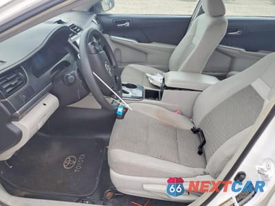 Zdjęcie 7 z 12 samochodu: 2014 TOYOTA CAMRY HYBRID LE VIN:4T1BD1FK5EU111408 - miniatura
